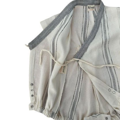 Daylily Tulum Siyah Çizgili